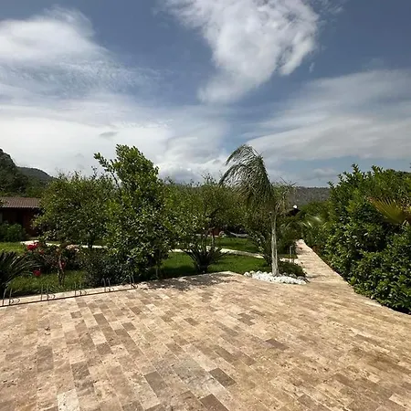 Szálloda 2 Çıralı